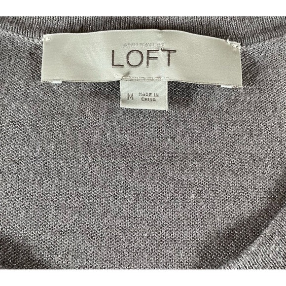 LOFT Women's Medium V-Neck Cardigan‎ Sweater 3/4 Sleeve Button Front, Pockets - Picture 4 of 8